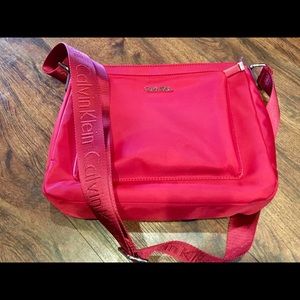 BRAND NEW Calvin Klein - red crossbody